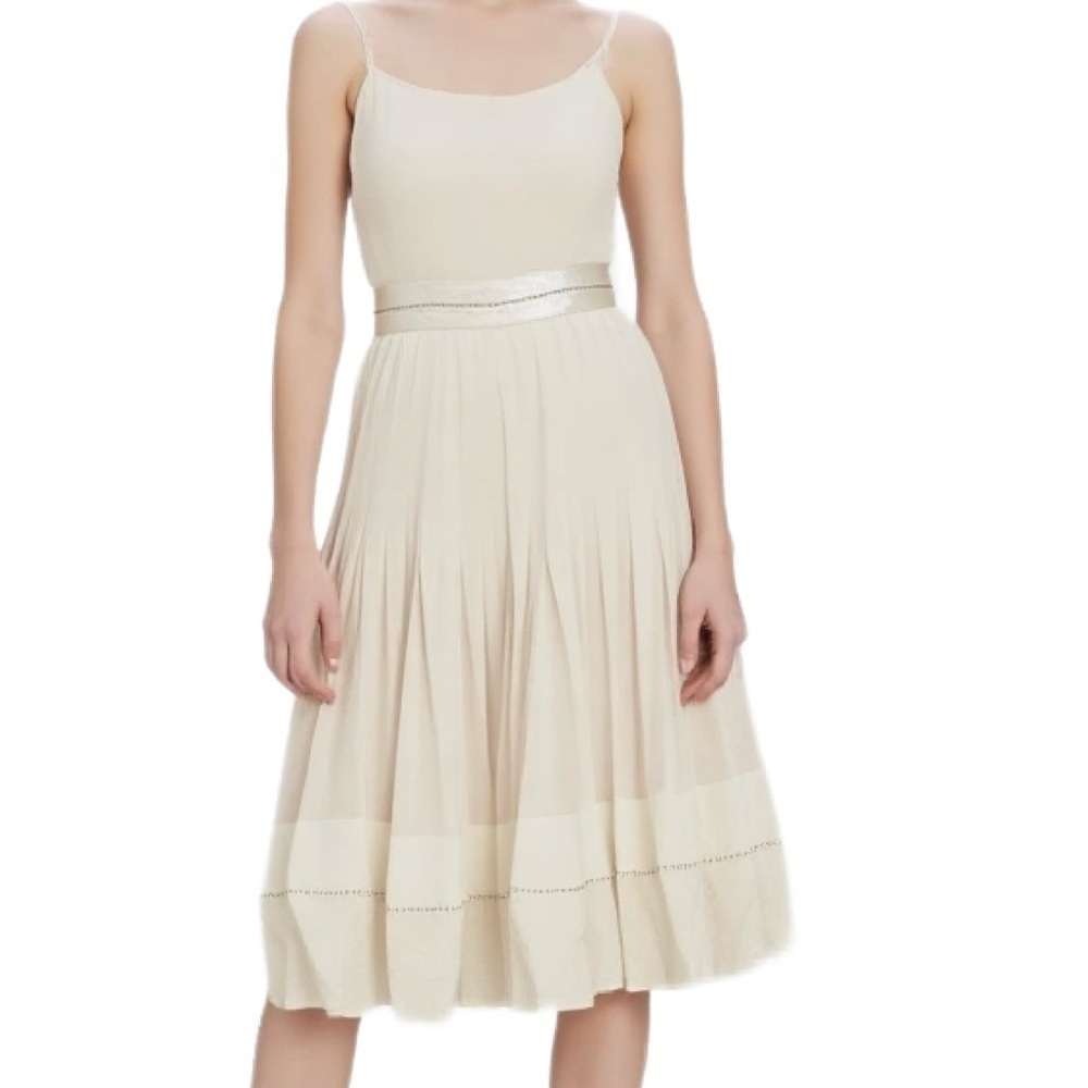 Club Monaco Nwt Vintage Pleated Skirt With Studs In Ivory Size 4